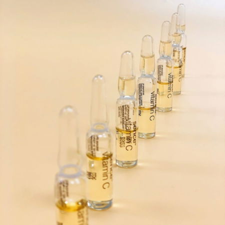 Ser antirid si hidratant cu Vitamina C, tratament cu 7 fiole, Sence [1]