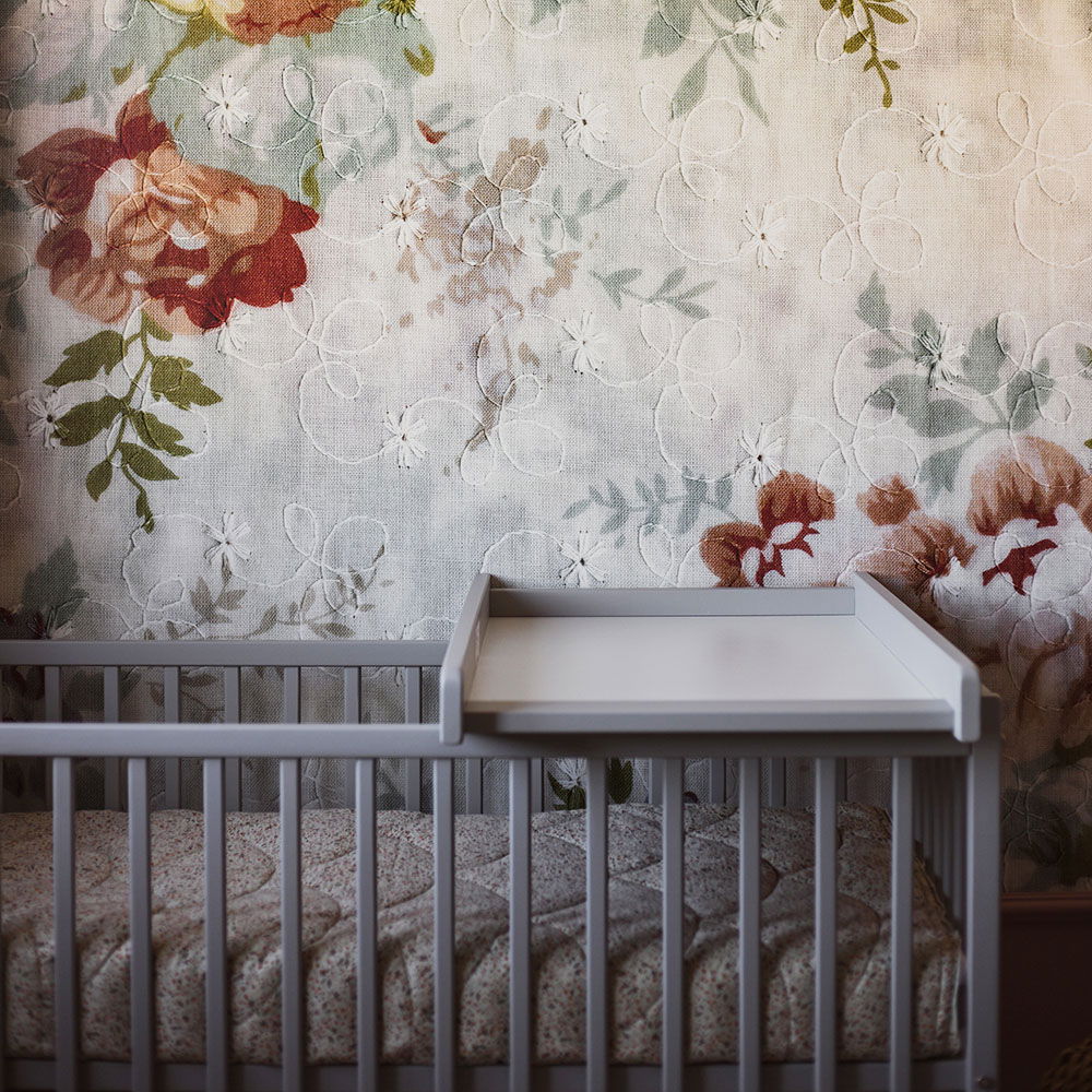 Oktató játékok - Masa de infasat din lemn, atasabila la patut bebe 120x60 si 140x70 cm, Gri, 86 x 51 x 7 cm