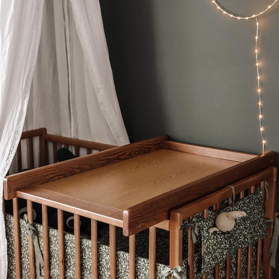 Oktató játékok - Masa de infasat din lemn, atasabila la patut bebe 120x60 si 140x70 cm, Vintage, 86 x 51 x 7 cm