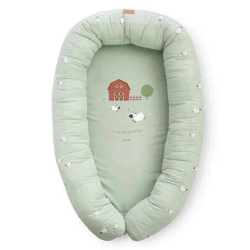 Oktató játékok - Suport de dormit Babynest 2in1 bara protectie patut Premium Bumbac, Funny Farm 95x65x18 cm