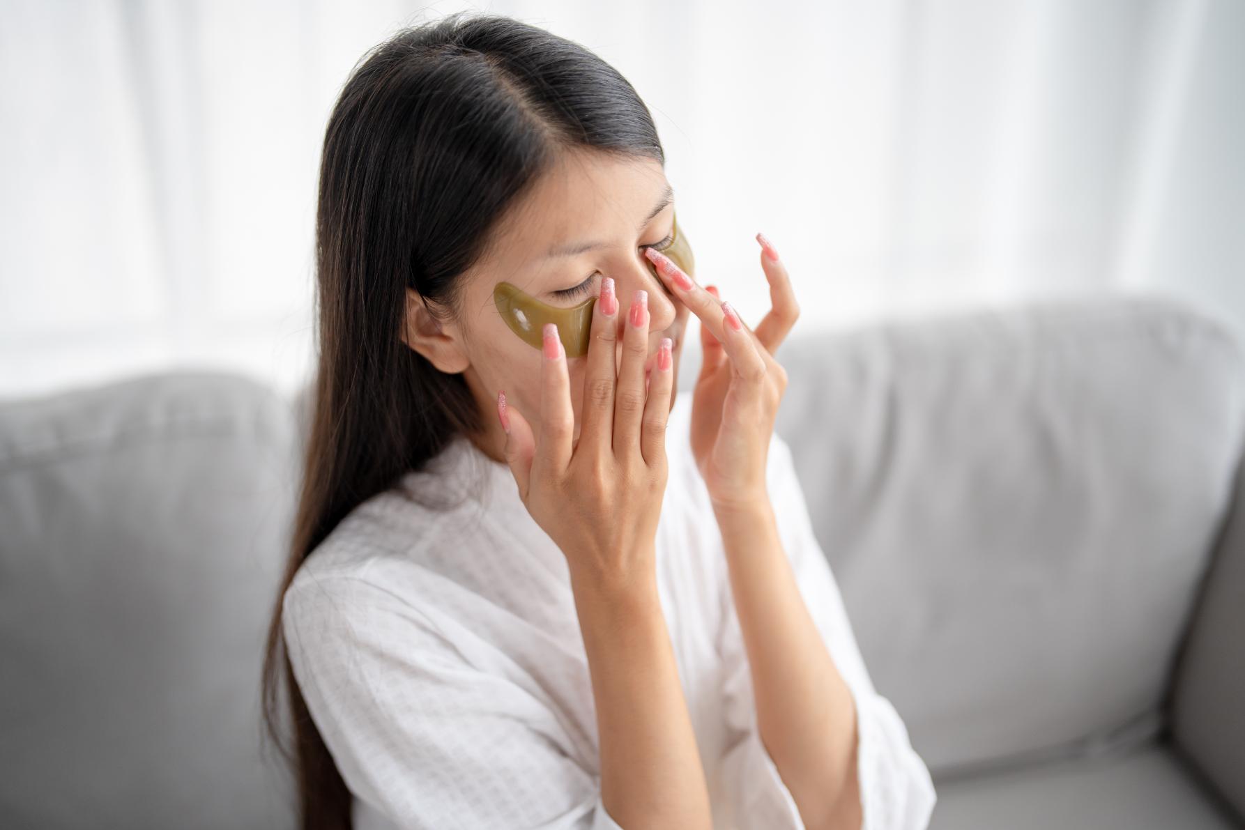 Prevenirea aparitiei cearcanelor sub ochi - miglo.ro