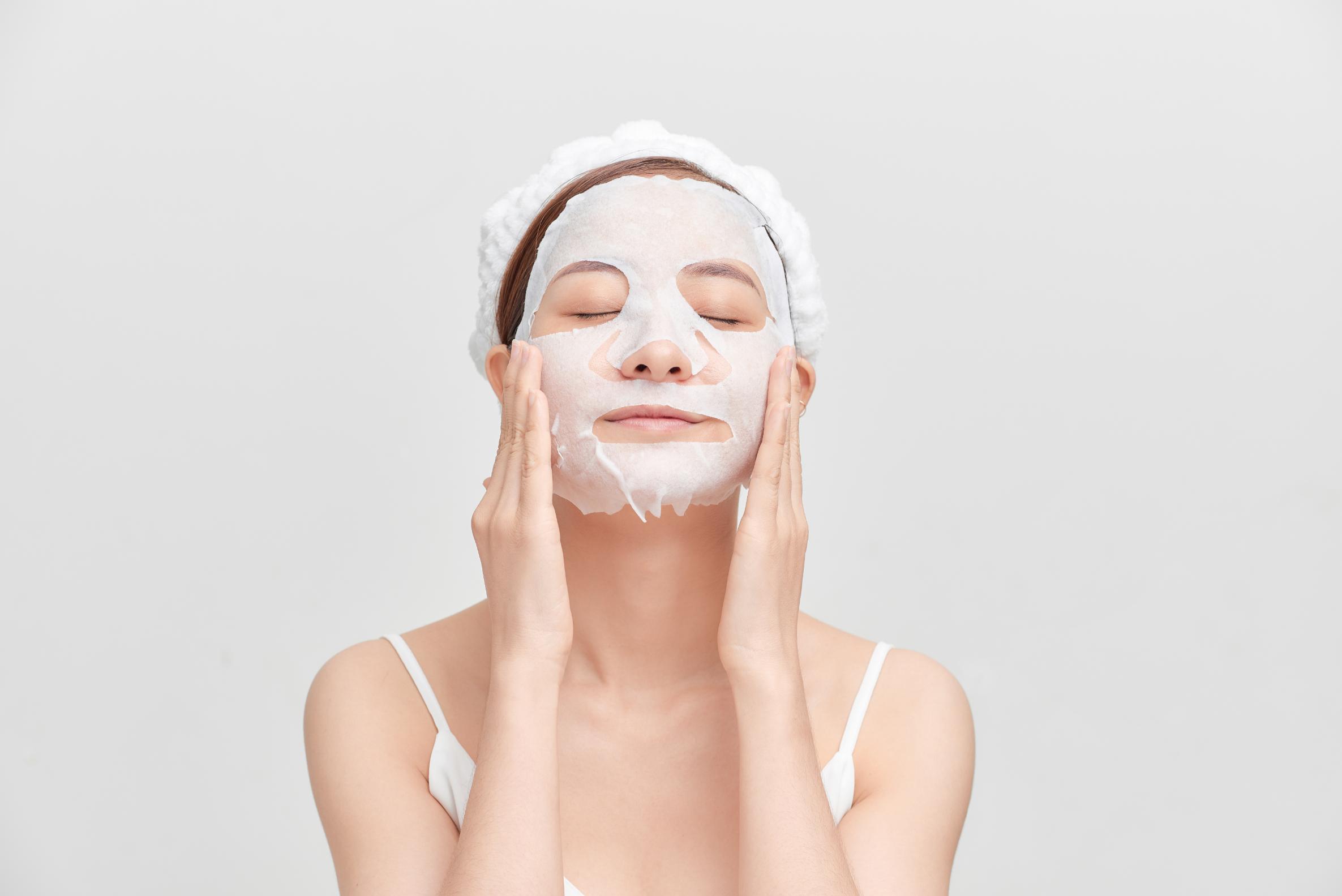 Hidratarea tenului acasa, masca de fata, miglo.ro