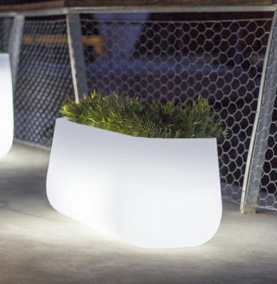 Decoratiuni gradina cu iluminare LED - Ghiveci tip lampa gradina Rahul 100x40 cm, iluminare LED, LUMCALAROFNW - King