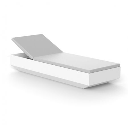 Loungere tapitate & sezlonguri pentru gradina si piscina - Sezlong premium piscina Vela 210 cm cu perna si spatar ajustabil, iluminare LED, 54034 - Vondom