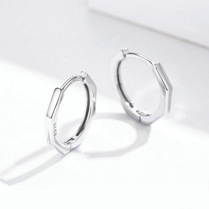 Cercei din argint Nuria Edge Hoop [3]