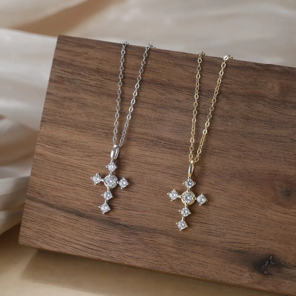 Colier din argint cu zirconiu Cross Argintiu [3]