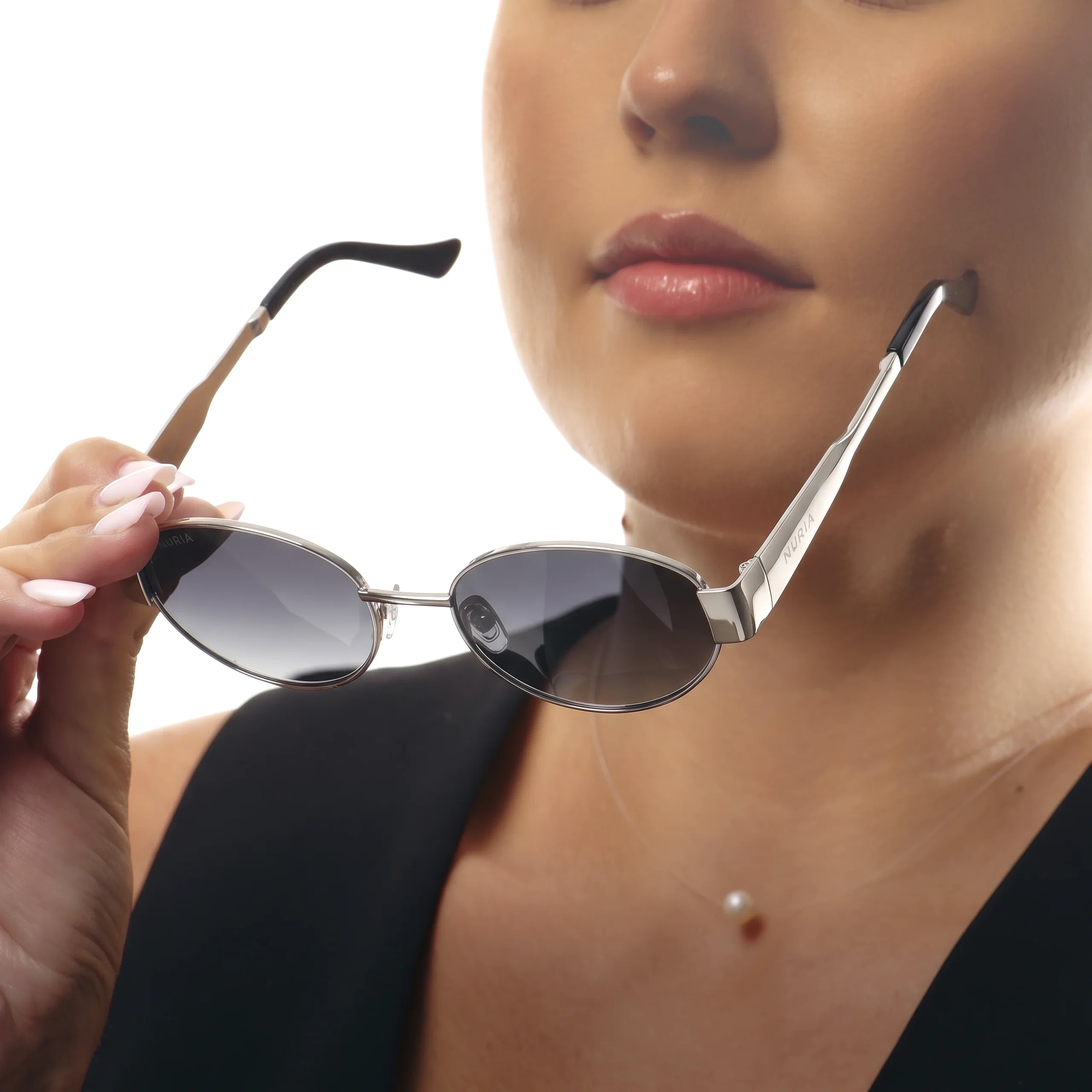 Ochelari de Soare NURIA cu Ramă Ovală Willow Halo Silver Noir [5]