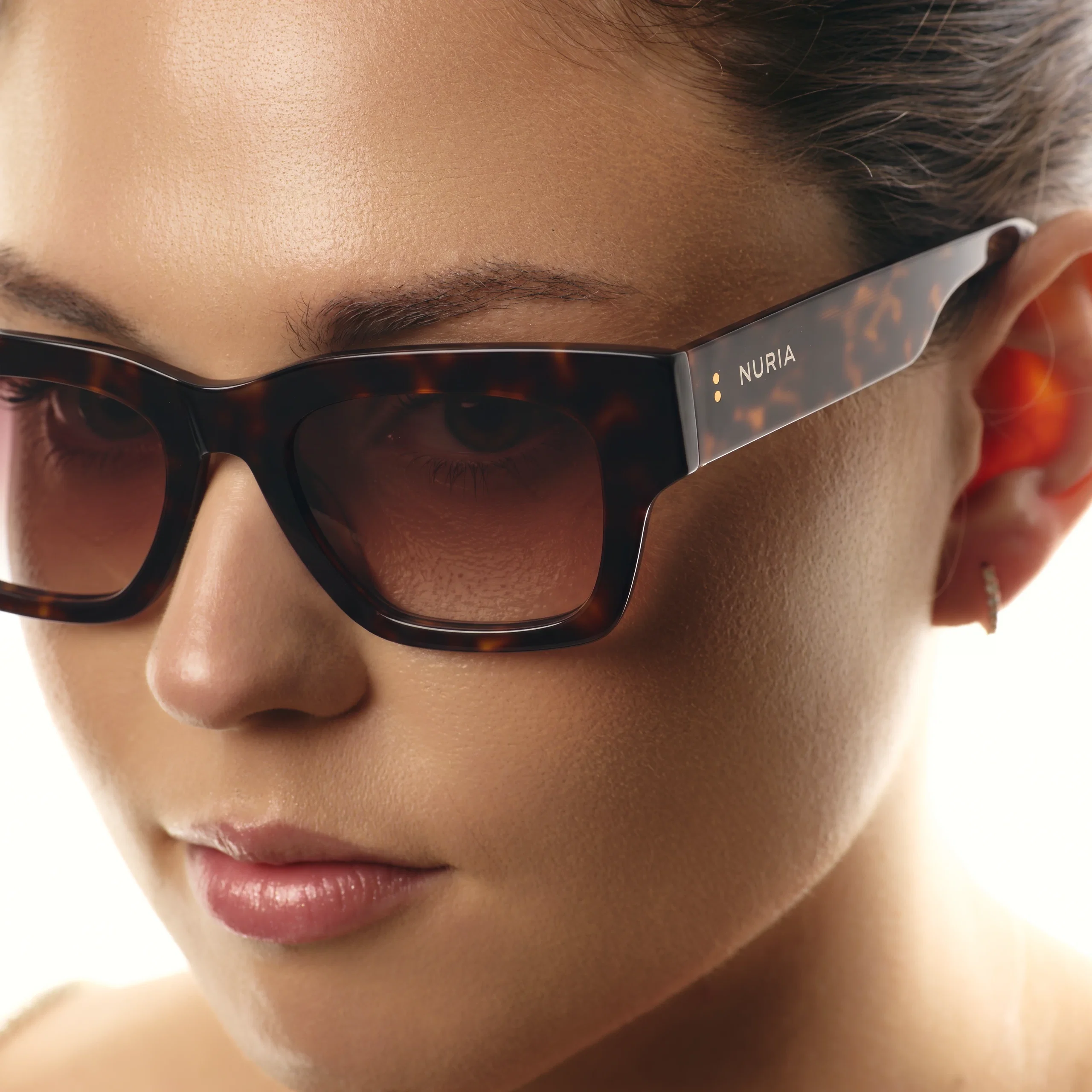 Ochelari de Soare NURIA cu Ramă Pătrată Bramble Vault Cognac Tortoise [5]