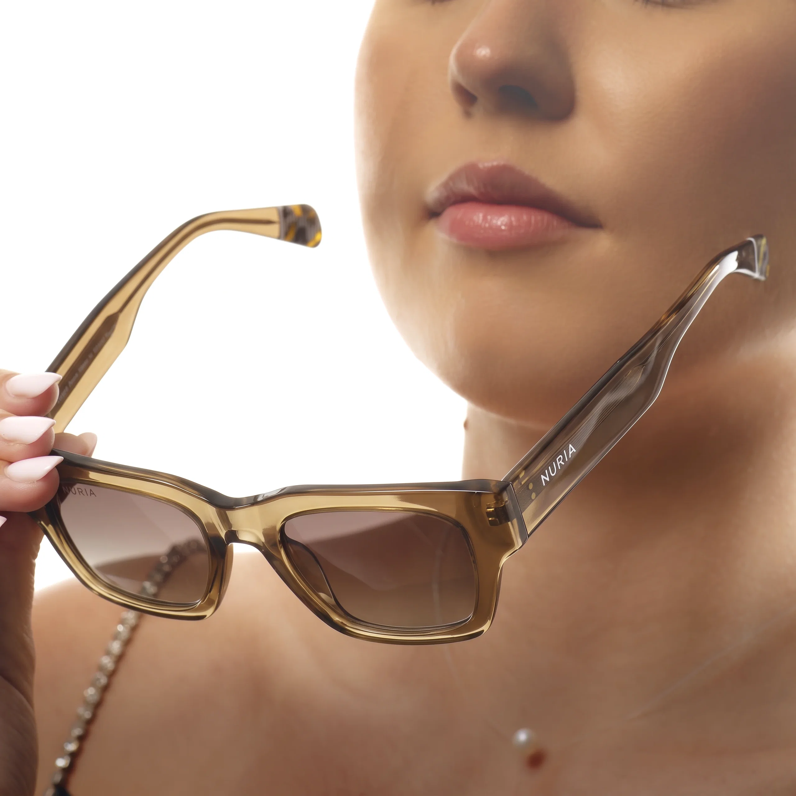 Ochelari de Soare NURIA cu Ramă Pătrată Bramble Vault Olive Smoke [5]