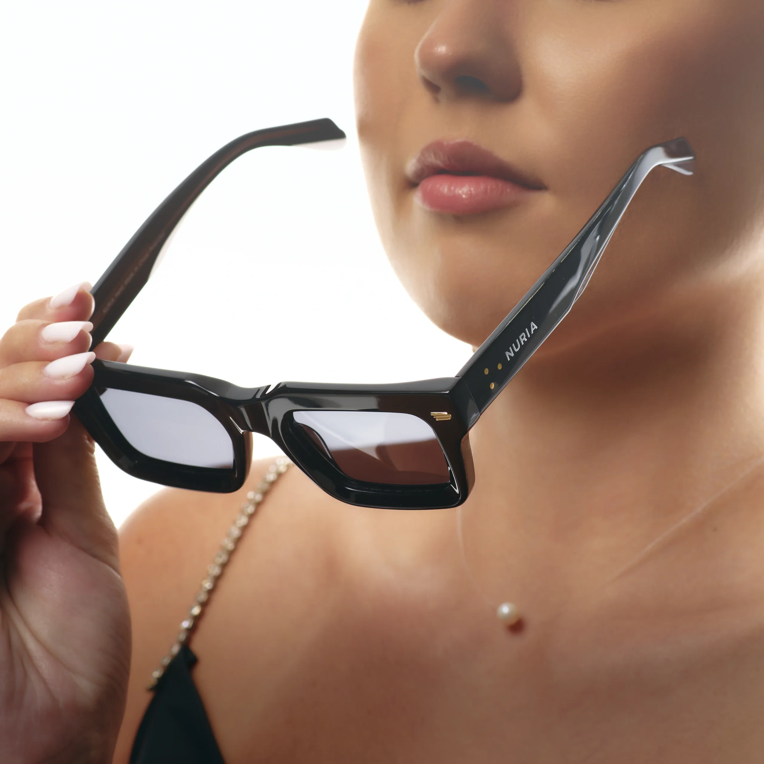 Ochelari de Soare NURIA cu Ramă Pătrată Marigold Frame Black [5]