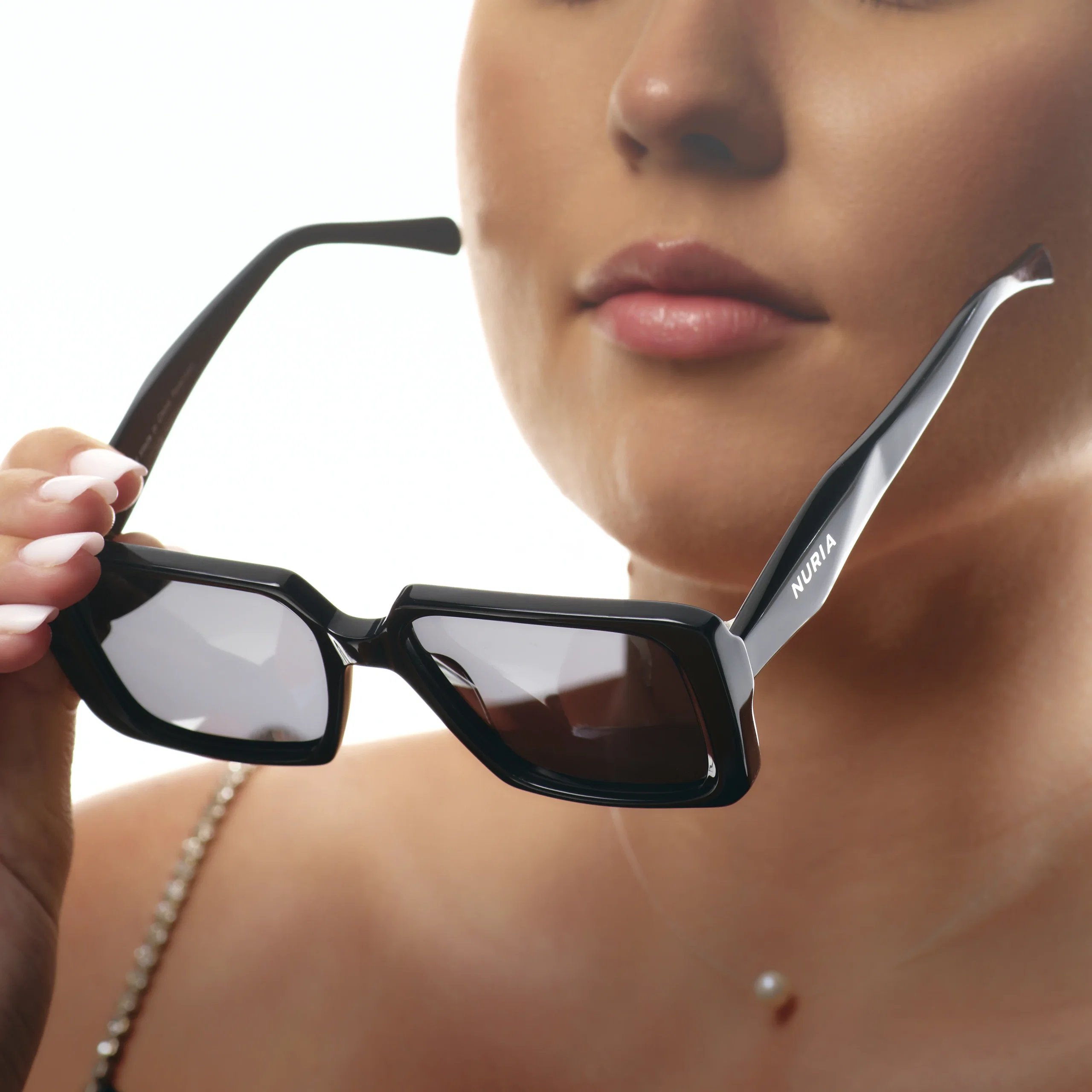 Ochelari de Soare NURIA cu Ramă Pătrată Velvet Mirage Black [5]