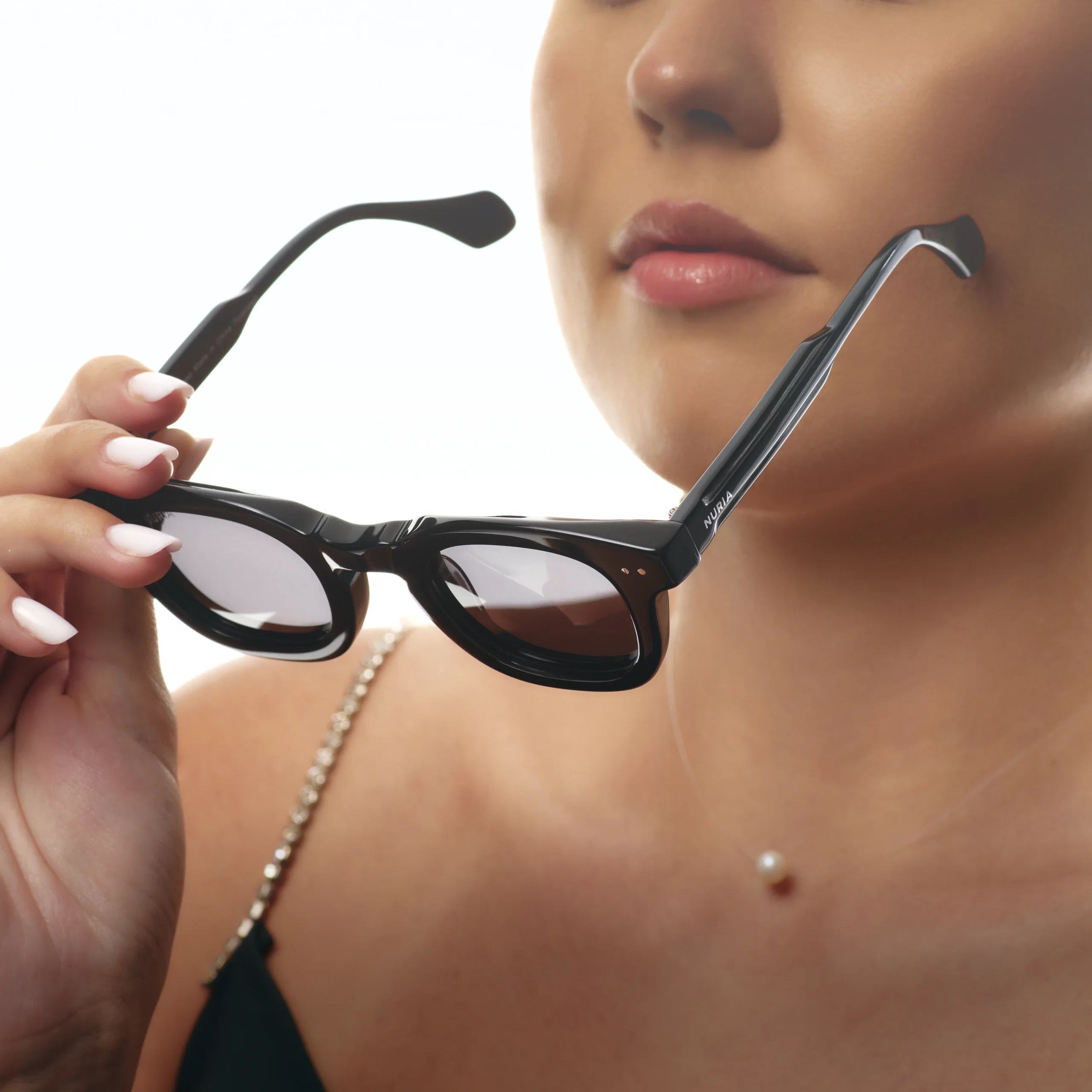 Ochelari de Soare NURIA cu Ramă Rotund-Ovală Hazel Rivet Black [5]