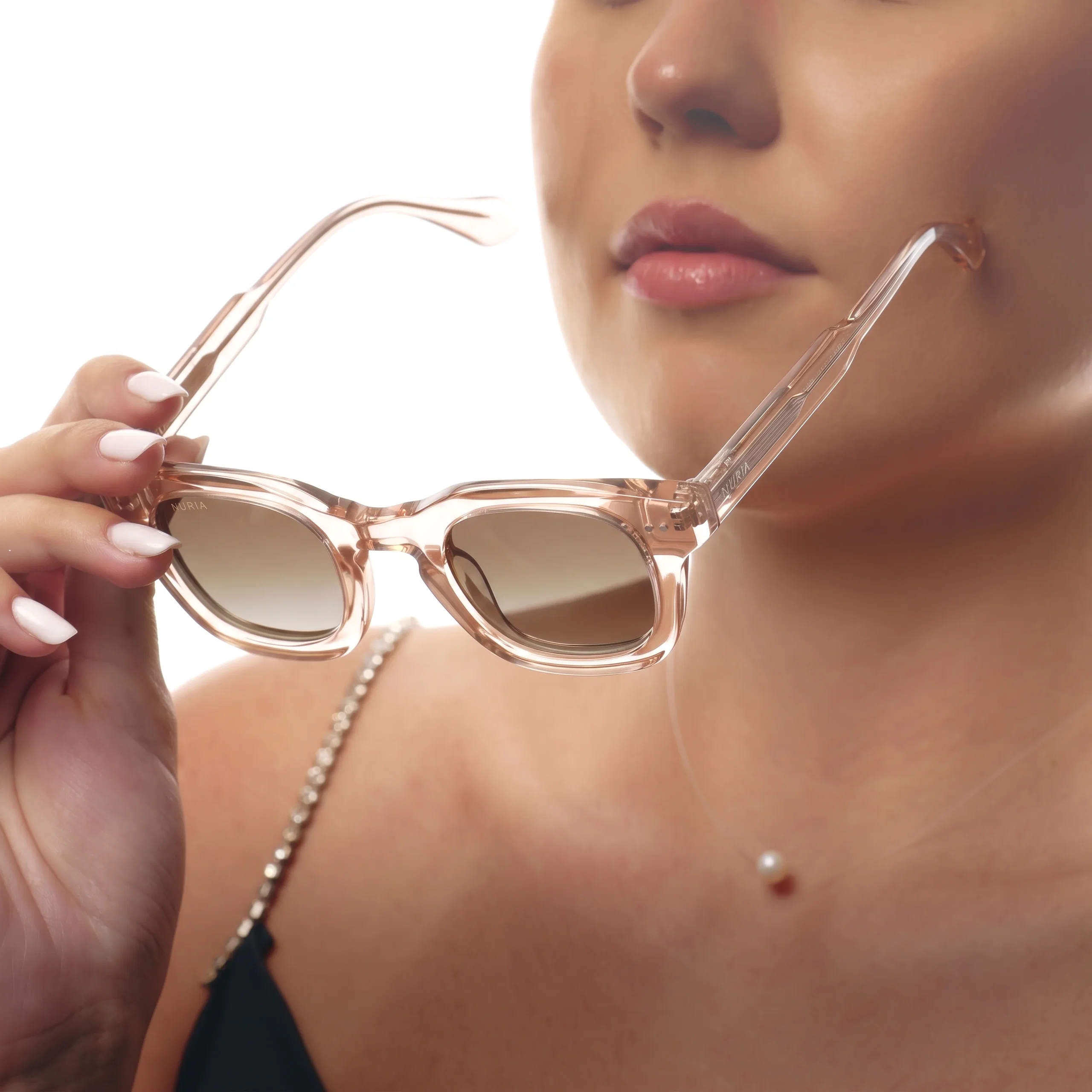 Ochelari de Soare NURIA cu Ramă Rotund-Ovală Hazel Rivet Champagne Fade NURIA [6]