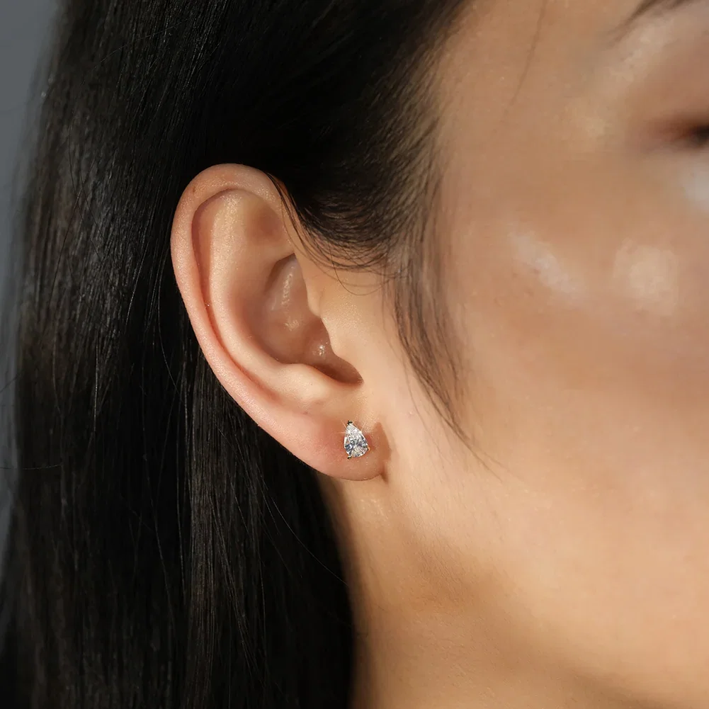 Cercei - Cercei din argint cu moissanite Pear Moissanite Argintiu