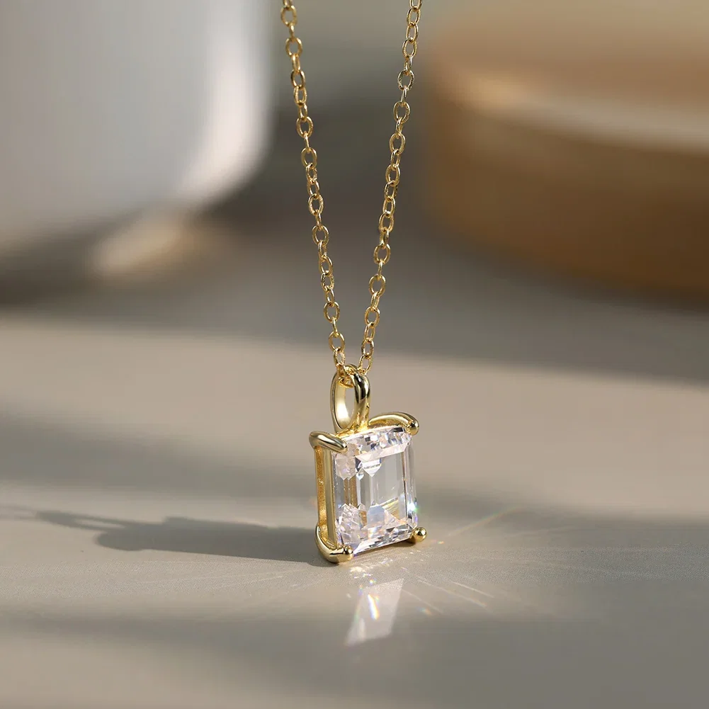 Coliere din argint - Colier din argint cu zirconiu Emerald Solitaire Auriu