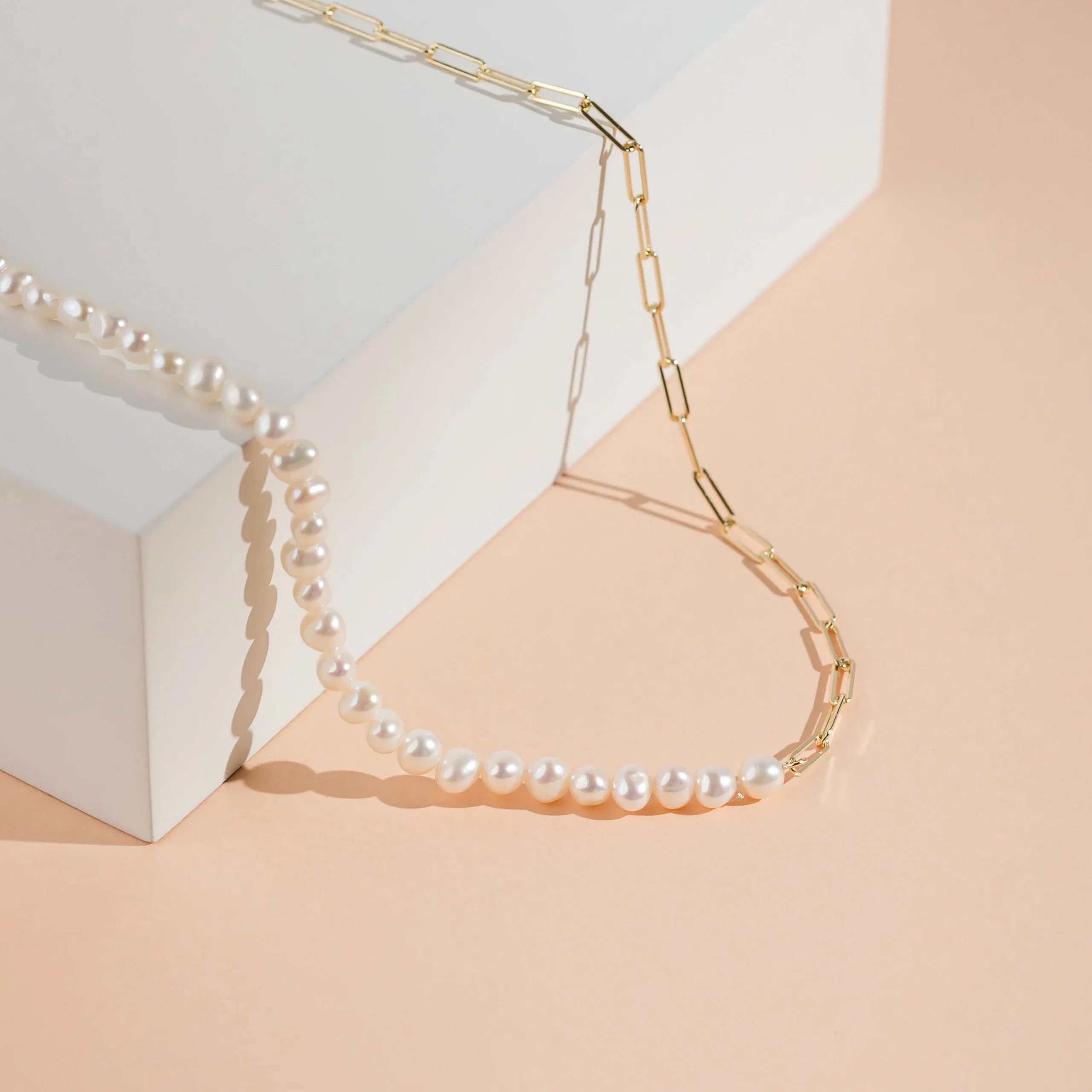 Coliere Din Argint - Colier paperclip din argint cu perle naturale de cultură gold Raw Collection