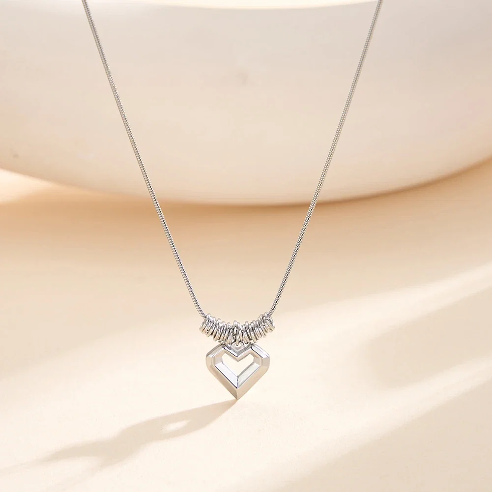 Coliere Statement - Colier Statement Open Heart Argintiu