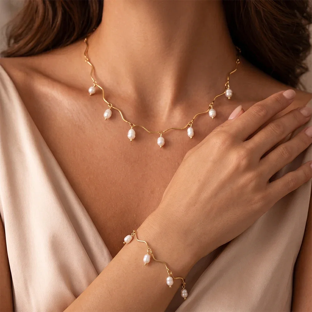 Coliere Statement - Colier Statement Pearl Wave Auriu
