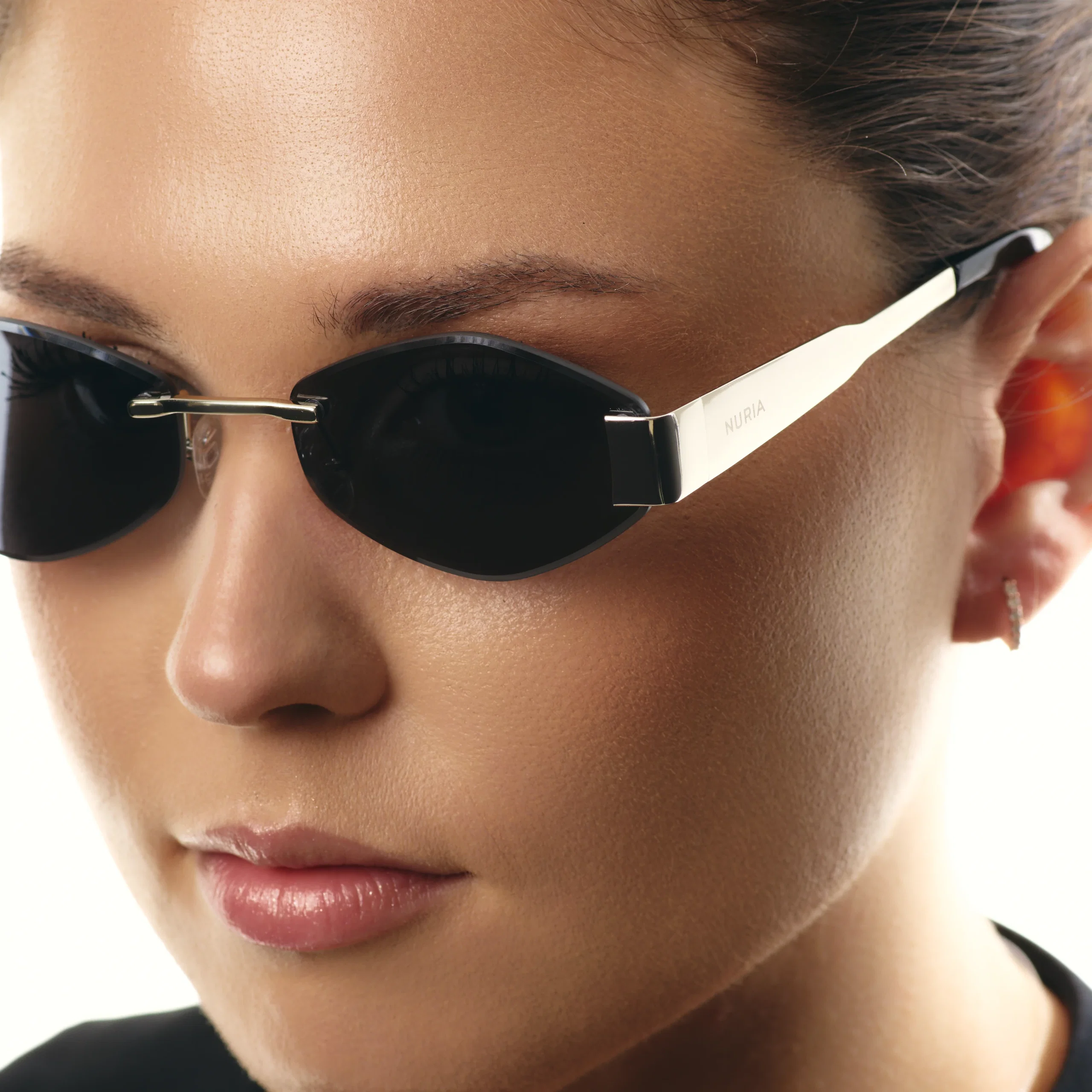 Ochelari de soare pentru femei - Ochelari de Soare NURIA cu Ramă Metalică Aria Gilt Platinum Noir
