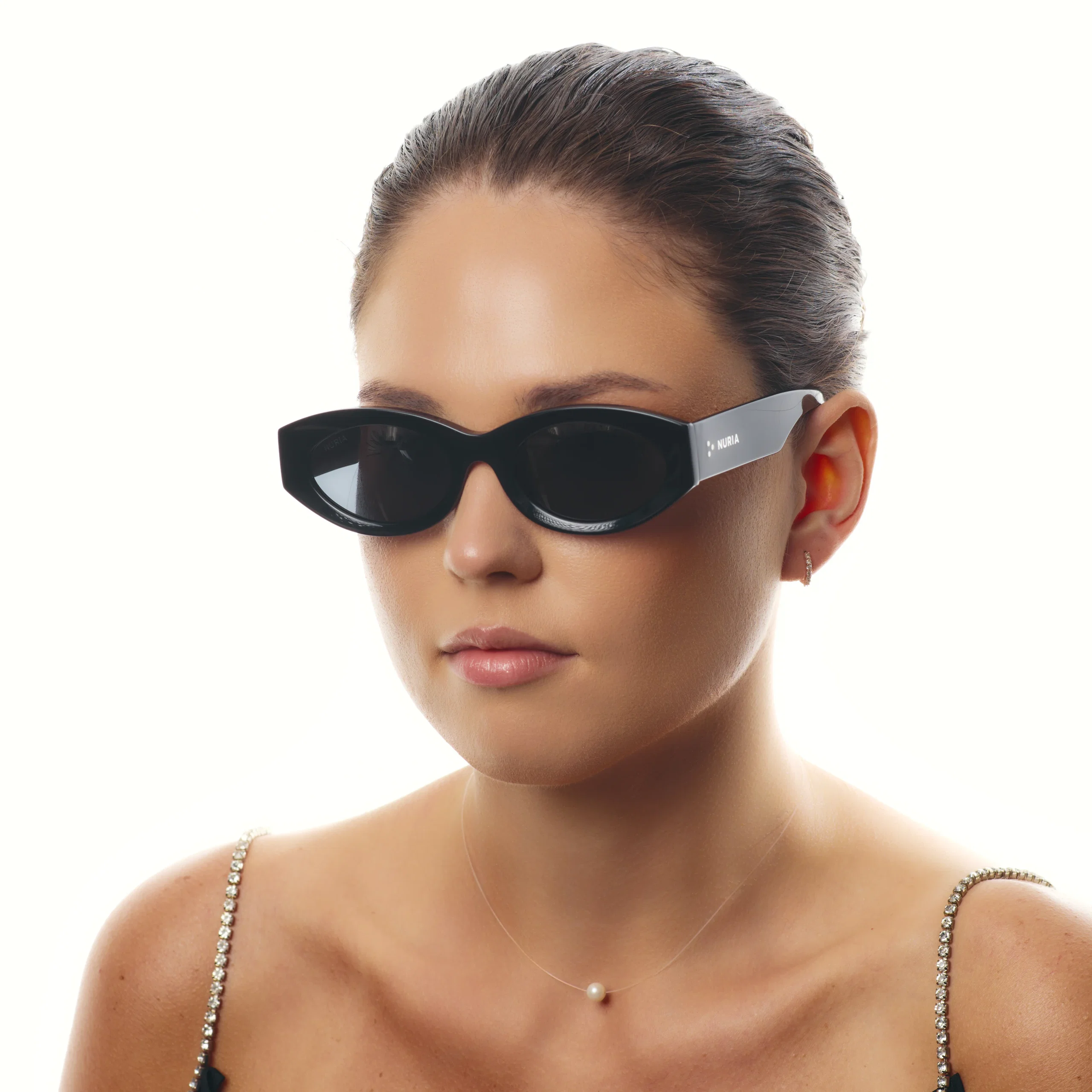 Ochelari de soare pentru femei - Ochelari de Soare NURIA cu Ramă Ovală Ivy Clasp Black