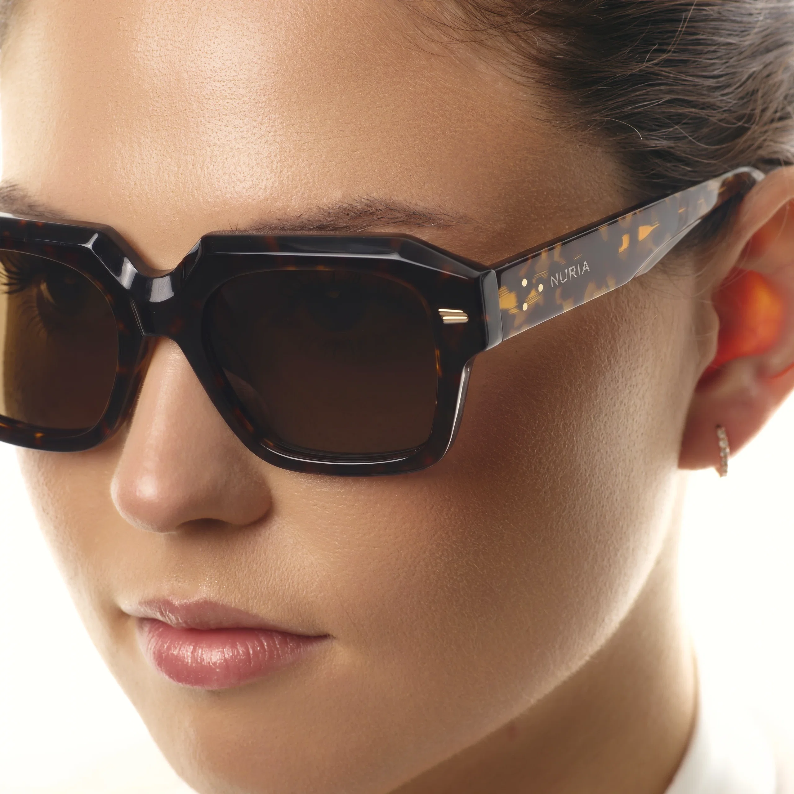 Ochelari de soare pentru femei - Ochelari de Soare NURIA cu Ramă Pătrată Aurum Peak Marigold Tortoise
