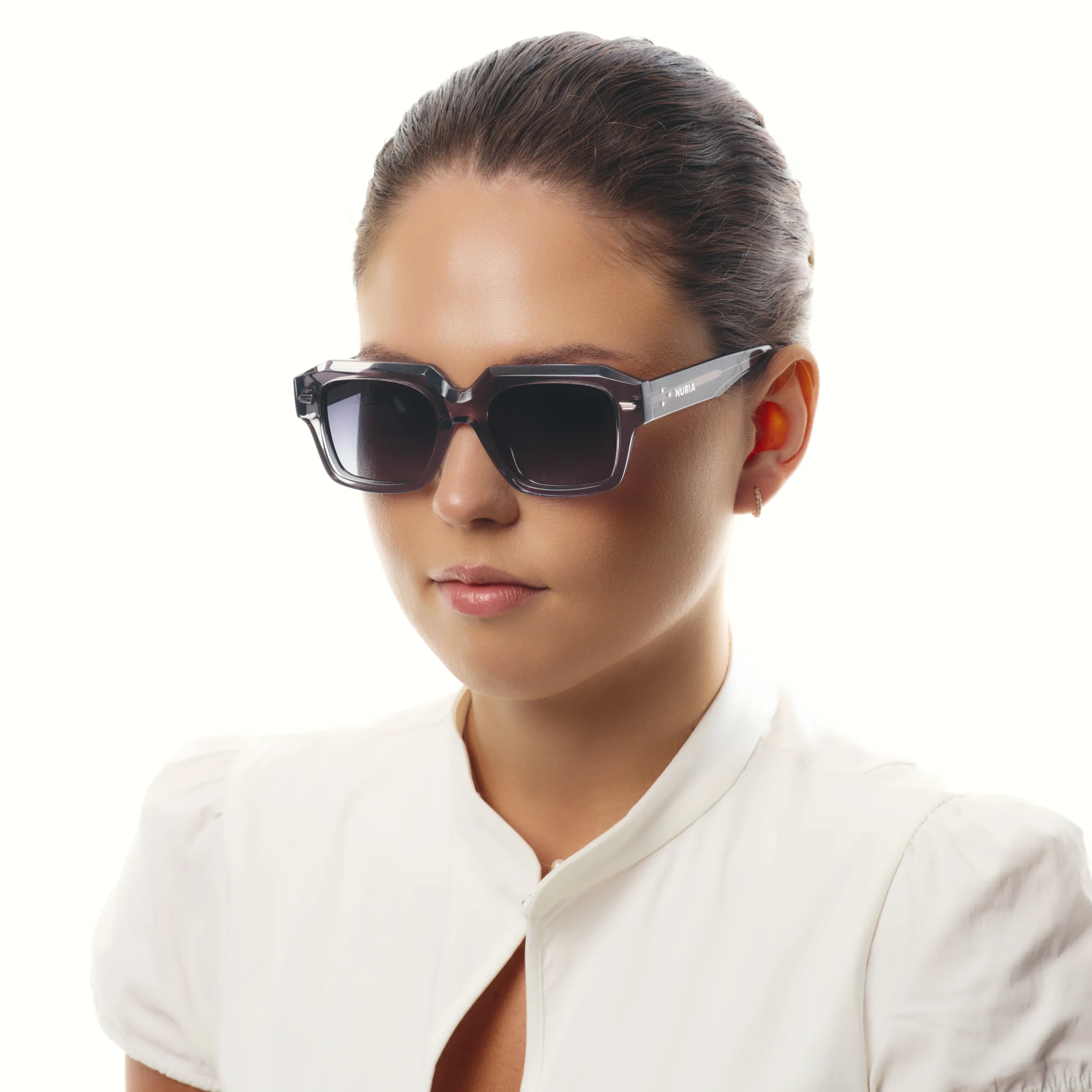 Ochelari de soare pentru femei - Ochelari de Soare NURIA cu Ramă Pătrată Aurum Peak Smoke Grey