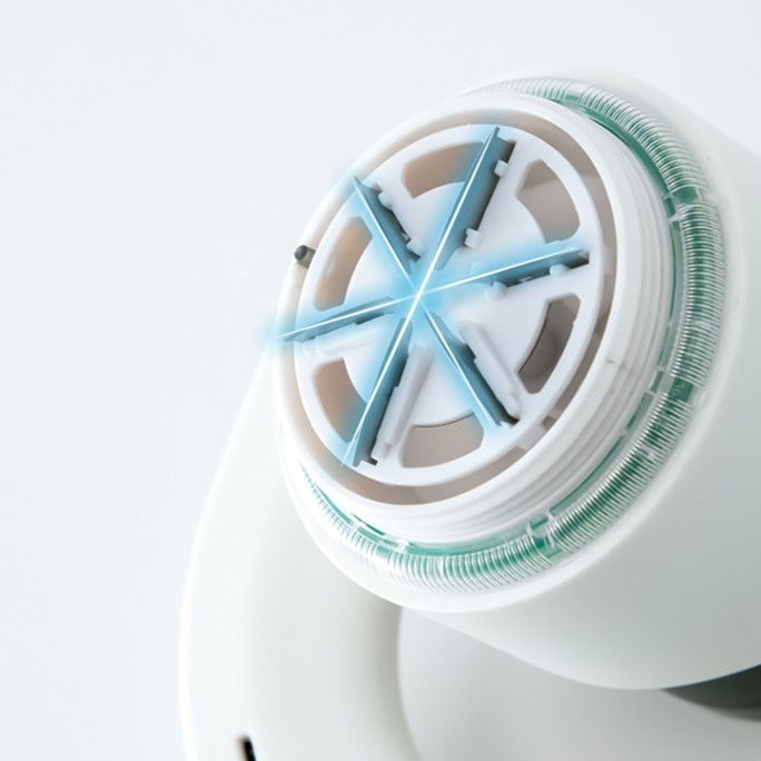 Aparat pentru curatat scame, par si praf, cu led, pentru diferite tipuri de material, cu lame din otel inoxidabil, compartiment de depozitare, maner reglabil, 11x10.5x8.7 cm, alb [13]