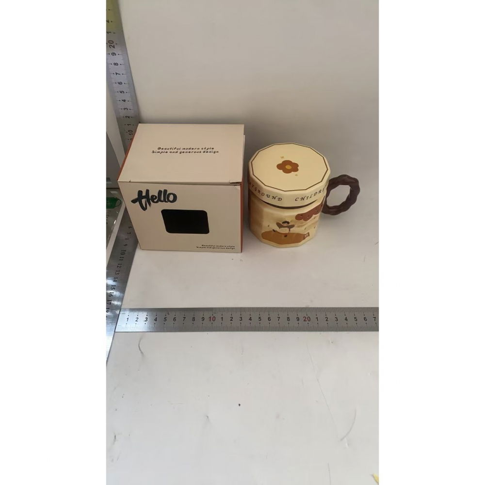 Cana din ceramica, cana pentru cafea, ceai, cana universala, unisex, cana cu capac, 9 x 8 x 8 cm, 400 ml, model baietel bej [3]