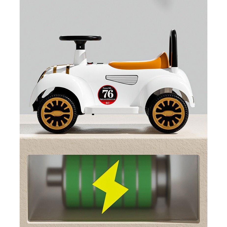 Masinuta electrica  model de epoca, cu acumulator, sistem anti-rasturnare, sistem de lumini si sunet, 1-5 ani, 75 x 36 x 45 cm, alb [12]