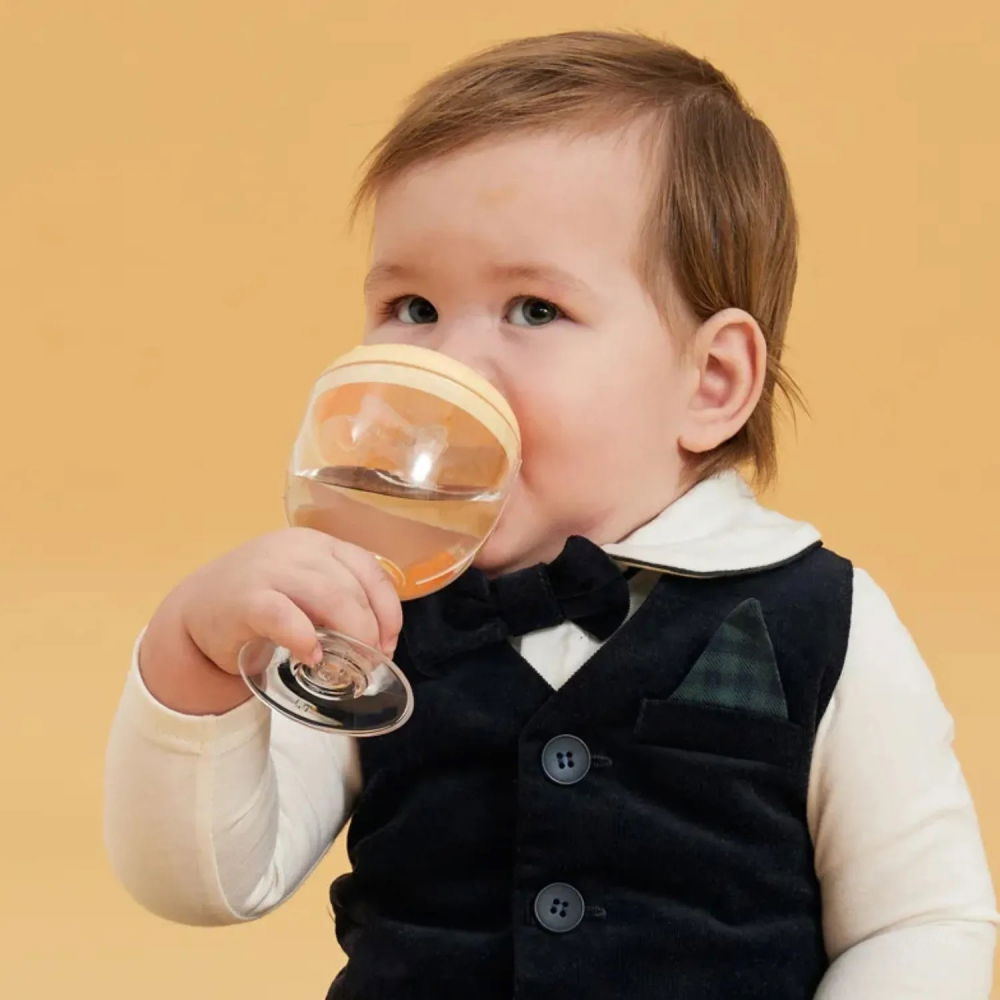 Pahar din plastic transparent cu picior, pentru copii, 14 x 7.7 cm, cu cioc antiscurgere, + 3 ani, fara maner, galben [7]