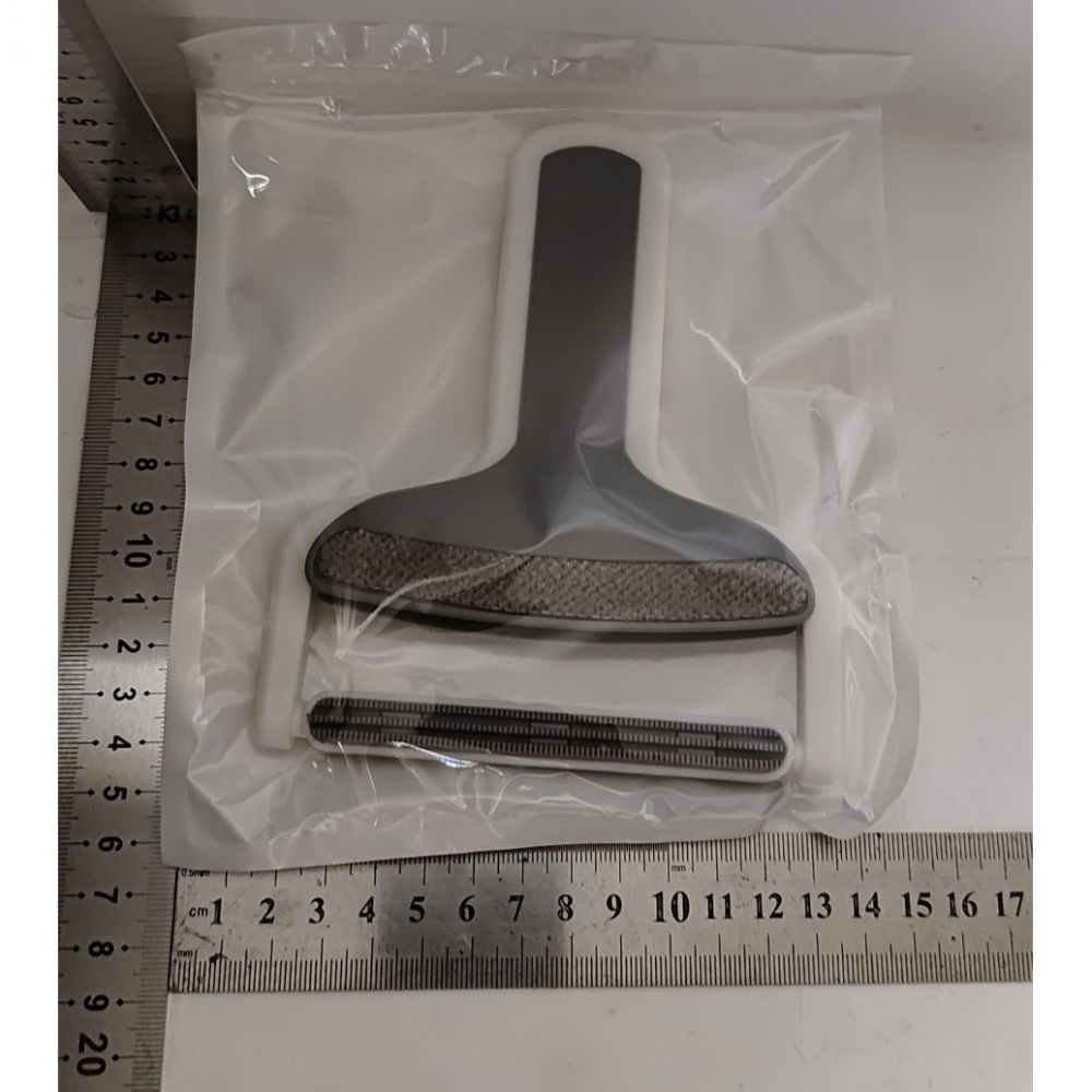 Perie de indepartarea a parului si scamelor, 12 x 15 cm, maner confortabil, alb/gri [2]