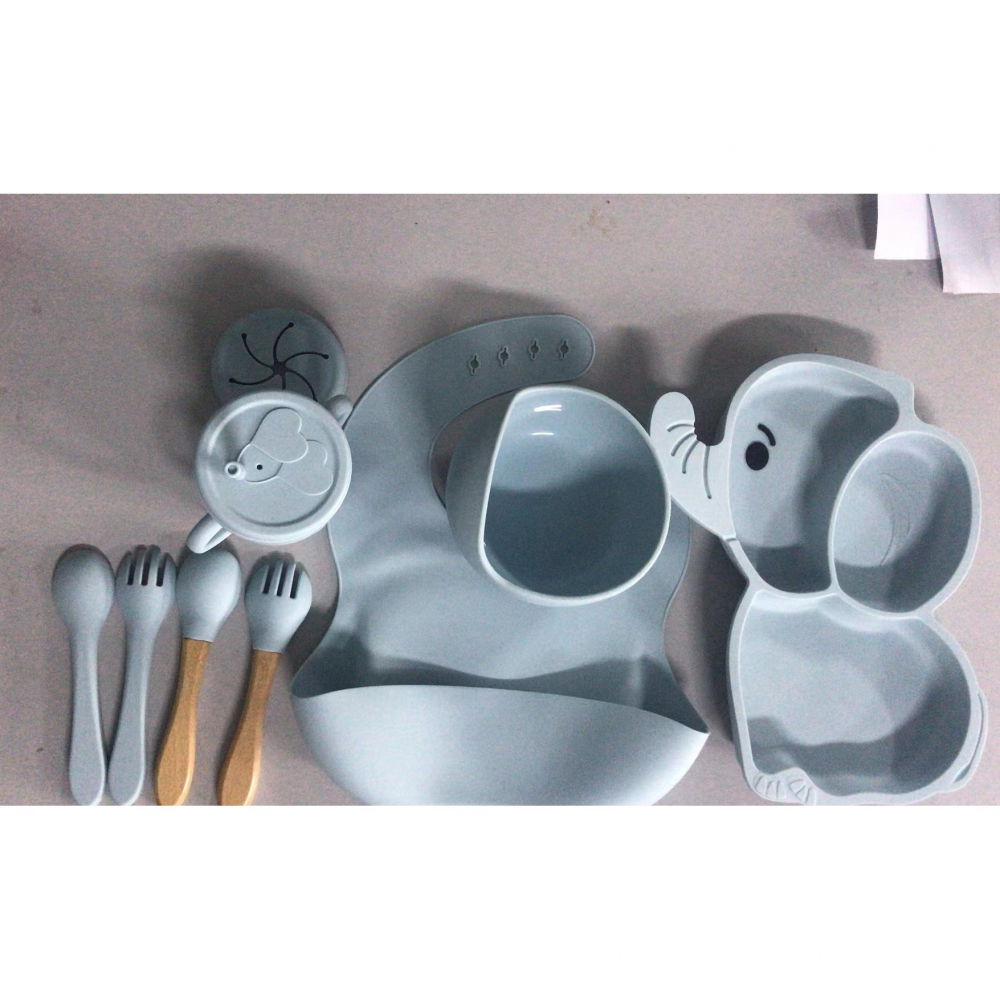 Set 10 piese servire masa.  pentru bebelusi si copii, din silicon/lemn, cu ventuze anti-alunecare, fara alergeni. +6 luni, model elefant, albastru deschis [3]