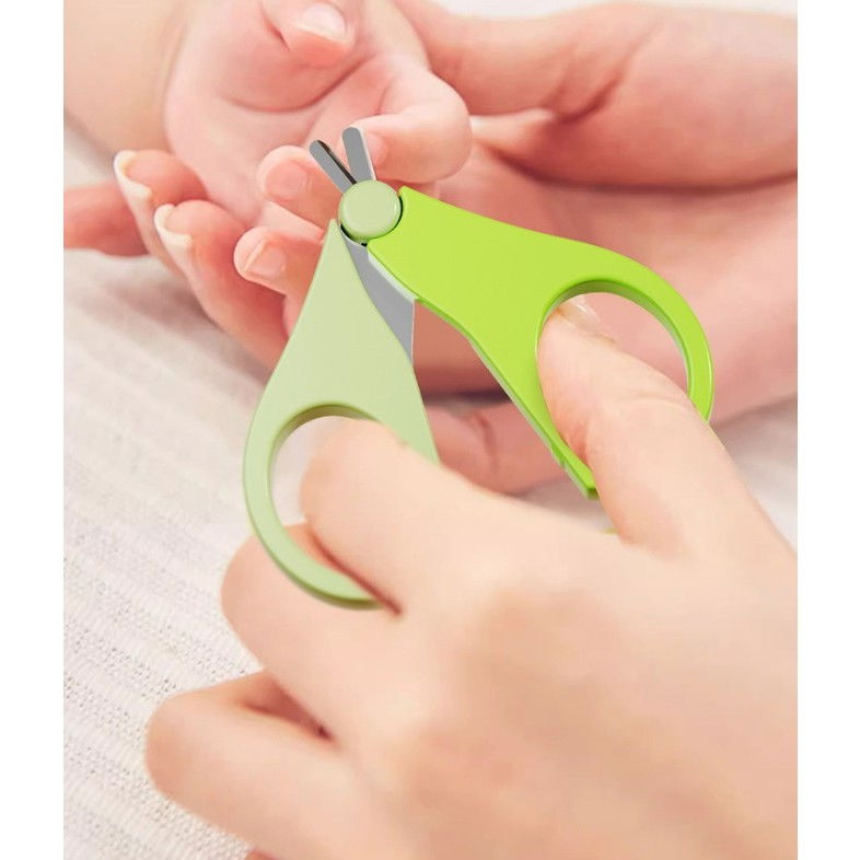 Set 4in1 de ingrijire unghii pentru bebelusi, cutie de depozitare transparenta, 0-6 ani, 13.6x8x2 cm, verde [4]