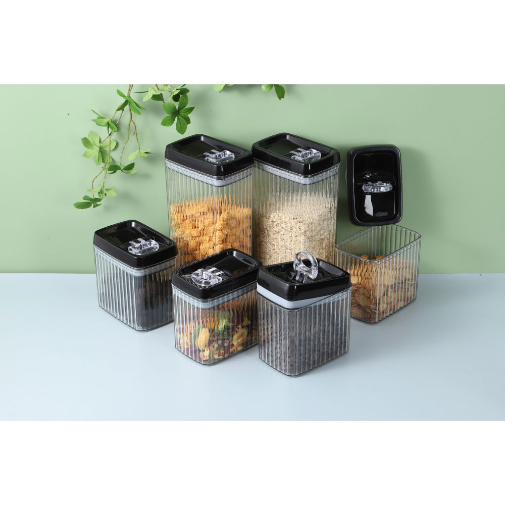 Set 5 recipiente din plastic, pentru alimente/obiecte, inchidere ermetica, textura ondulata, 4 x 1.5l, 1 x 3.3 l, transparent [13]