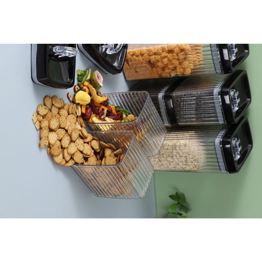 Set 5 recipiente din plastic, pentru alimente/obiecte, inchidere ermetica, textura ondulata, 4 x 1.5l, 1 x 3.3 l, transparent [11]