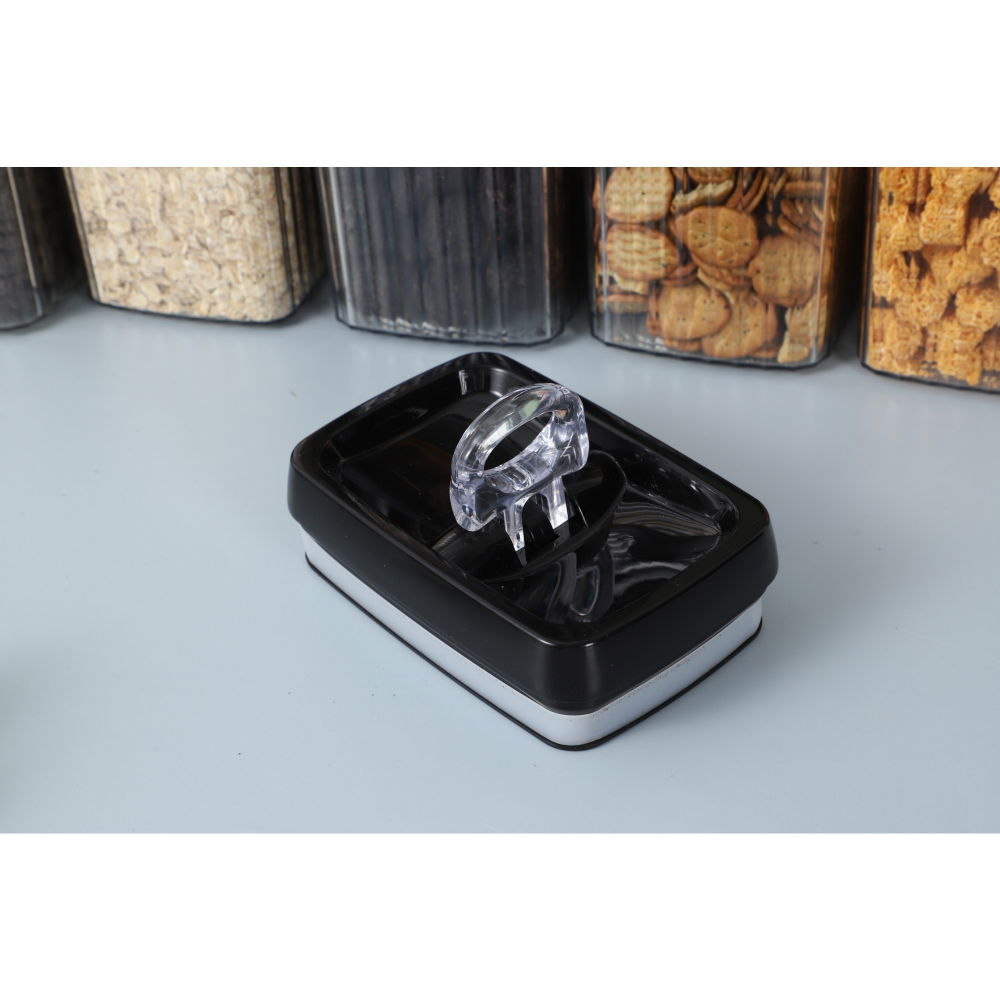 Set 5 recipiente din plastic, pentru alimente/obiecte, inchidere ermetica, textura ondulata, 4 x 1.5l, 1 x 3.3 l, transparent [4]