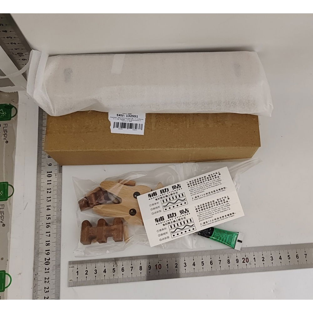 Suport pentru chei, din lemn, aplicare fara perforare, adeziv inclus, 5 carlige albe, model iepure, greutate suportata 5 kg, 13.5 x 22 cm, maro [2]