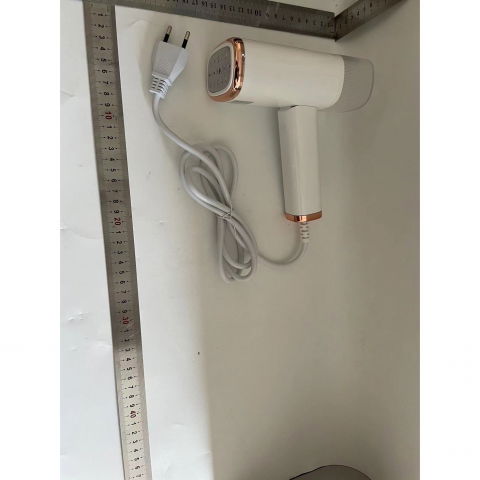 Aparat de calcat vertical portabil cu abur, putere 1000w, rezervor de 100 ml, priza, functie anti calcar si auto curatare, pliabil, 15x17x7.5 cm, alb [1]