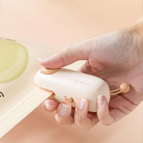 Aparat de sigilat ambalaje, incarcare usb tip c, 400 mah, 10.2 x 3.7 x 4.3 cm, model ursulet, maro [6]