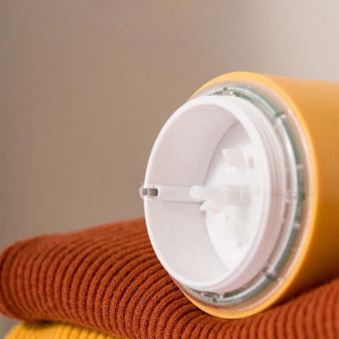 Aparat pentru curatat scame, par si praf, cu led, pentru diferite tipuri de material, cu lame din otel inoxidabil, compartiment de depozitare, maner reglabil, 11x10.5x8.7 cm, galben [3]