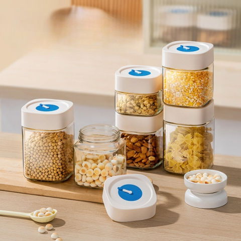 Borcan din sticla de inalta calitate, capac ermetic, uz casnic, depozitarea condimentelor sau a alimentelor umede si uscate, 750 ml, 10x10x12.2 cm, alb [5]