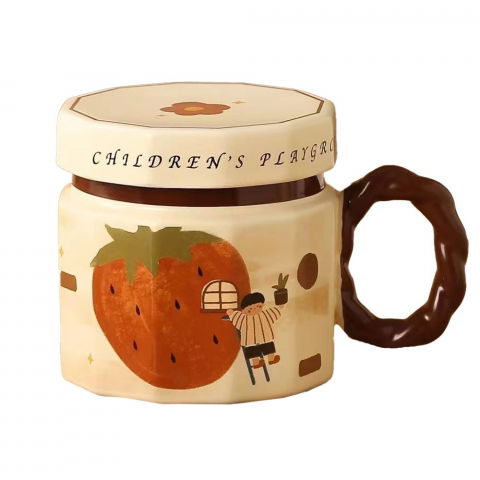 Organizatoare si accesorii pentru bucatarie - Cana din ceramica, cana pentru cafea, ceai, cana universala, unisex, cana cu capac, 9 x 8 x 8 cm, 400 ml, model capsuna, bej