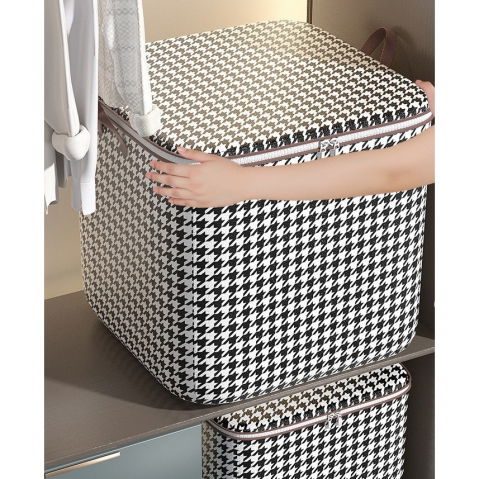 Cutie de depozitare cu fermoar, pliabila, maner ranforsat, fermoar rezistent, pentru haine, paturi, plapumi, perne, lenjerii de pat, jucarii, 80 litri, in carouri, alb-negru [3]