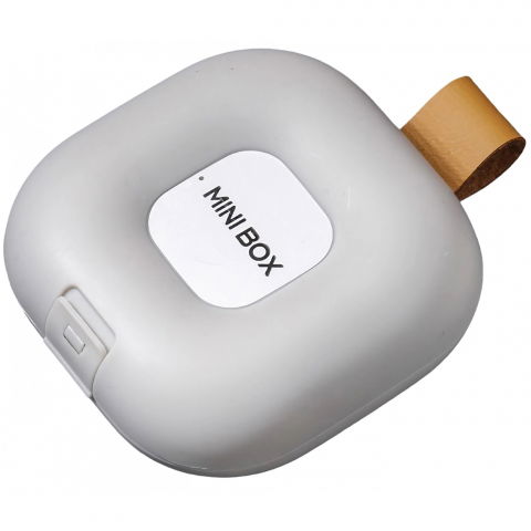 Caserole, genți termice și organizatoare pastile - Cutie depozitare medicamente, 4 compartimente, inchidere etans, portabila, patrat, alb/gri, pp, 7.6x2.9x7.8 cm