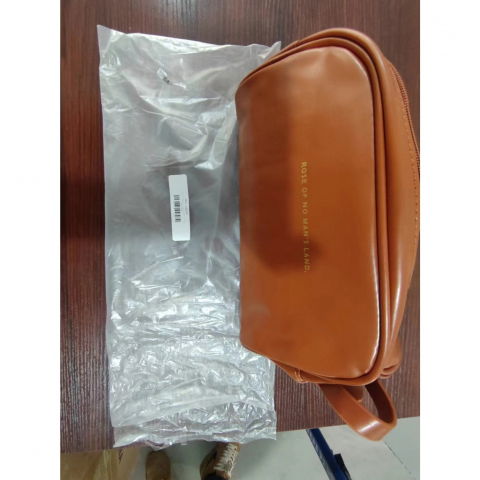 Geanta cosmetice pentru femei  material poliuretan, 25 x 14.5 x 14.5 cm, impermeabila, maro [6]