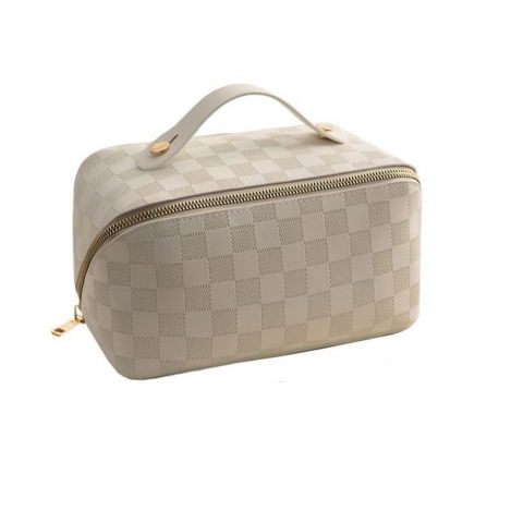 Genti, organizatoare şi accesorii voiaj - Geanta de calatorie  pentru cosmetice, portabila, impermeabila, din piele ecologica, compartimente multiple, cu fermoar, 22 x 13 x 12.5 cm, in carouri, crem