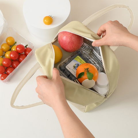 Geanta termoizolanta pentru copii, 23x13x19 cm, model imprimeu foca, din folie de aluminiu si panza oxford, galben/portocaliu [2]