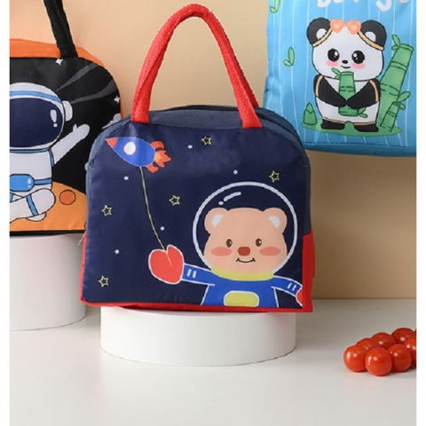 Geanta termoizolanta pentru copii, 23x13x19 cm, model imprimeu ursulet astronaut, din folie de aluminiu si panza oxford, albastru/rosu [3]