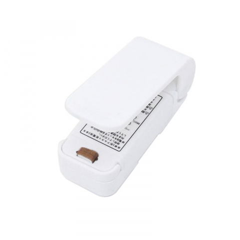 Accesorii și ustensile in bucatarie - Mini aparat de sigilat pungi cu baterii, etansare prin caldura, spate magnetic, portabil, 9.7x3 cm, alb