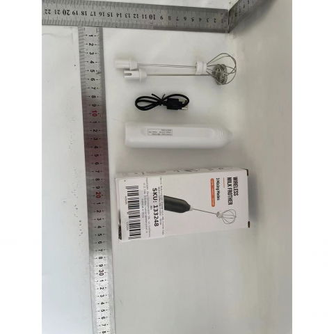 Mixer spuma lapte, electric cu incarcare usb, bauturi calde/reci, maner izolat termic, otel inoxidabil, pentru latte, ciocolata calda, cappuccino, frappe, usor de folosit, 2 accesorii, alb [2]